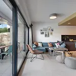 Monte Grosso فيلة بولا